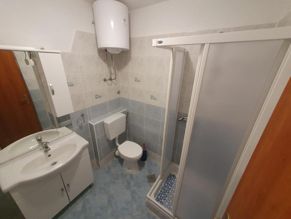 Francis Appartements Pakoštane Zewnętrze zdjęcie