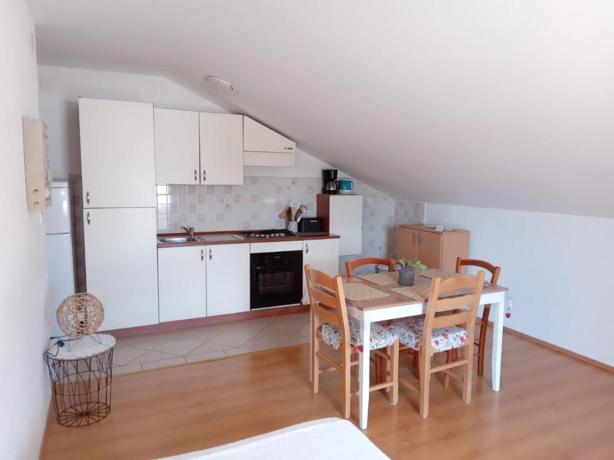 Francis Appartements Pakoštane Zewnętrze zdjęcie