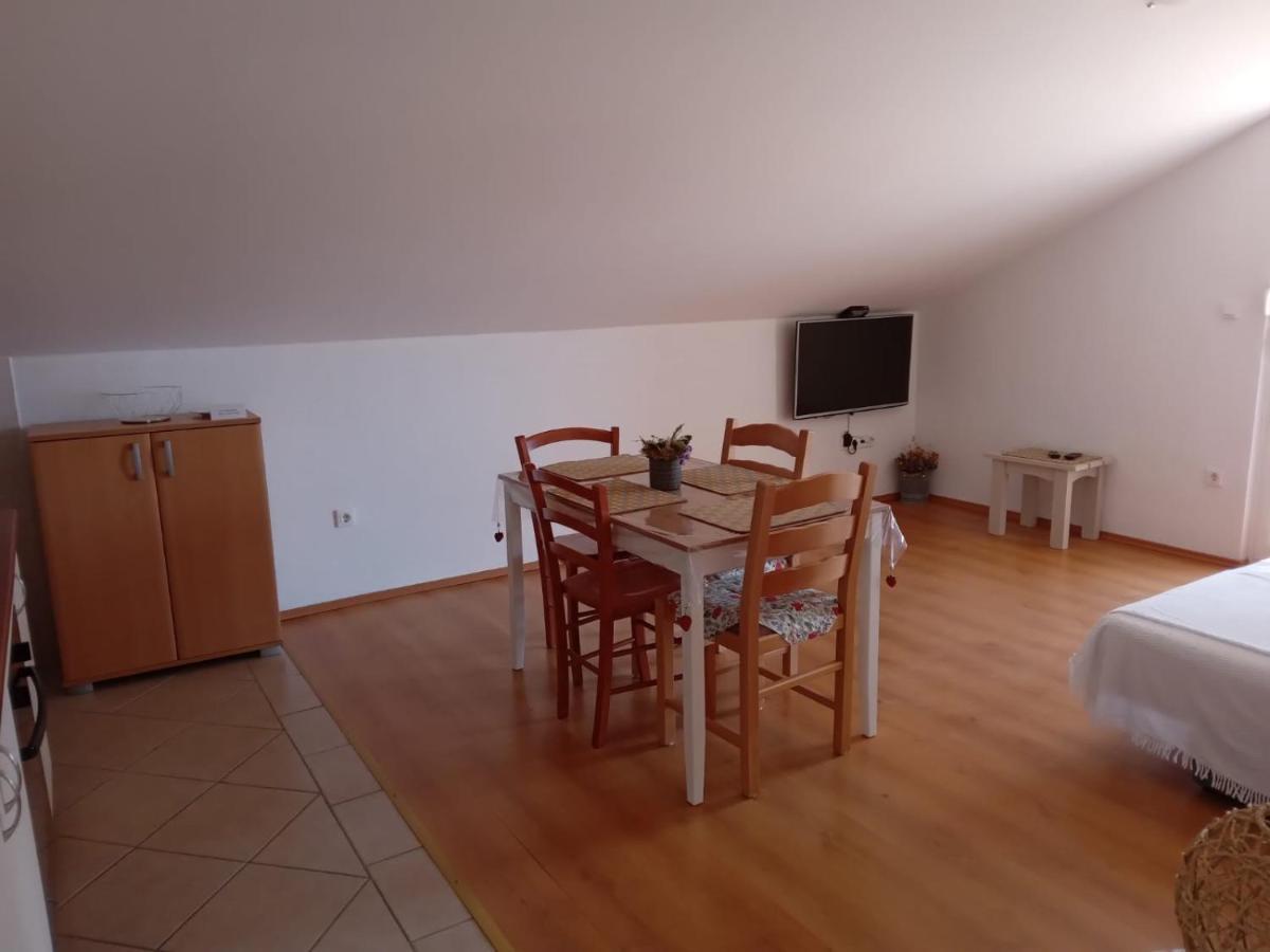 Francis Appartements Pakoštane Zewnętrze zdjęcie
